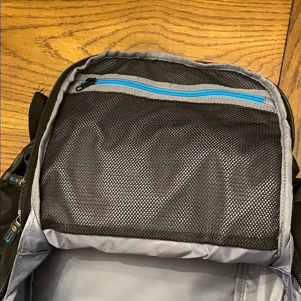 Samsonite Outlab‎ Black and Blue Backpack